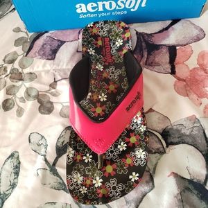 Aerosoft arch support red sandals